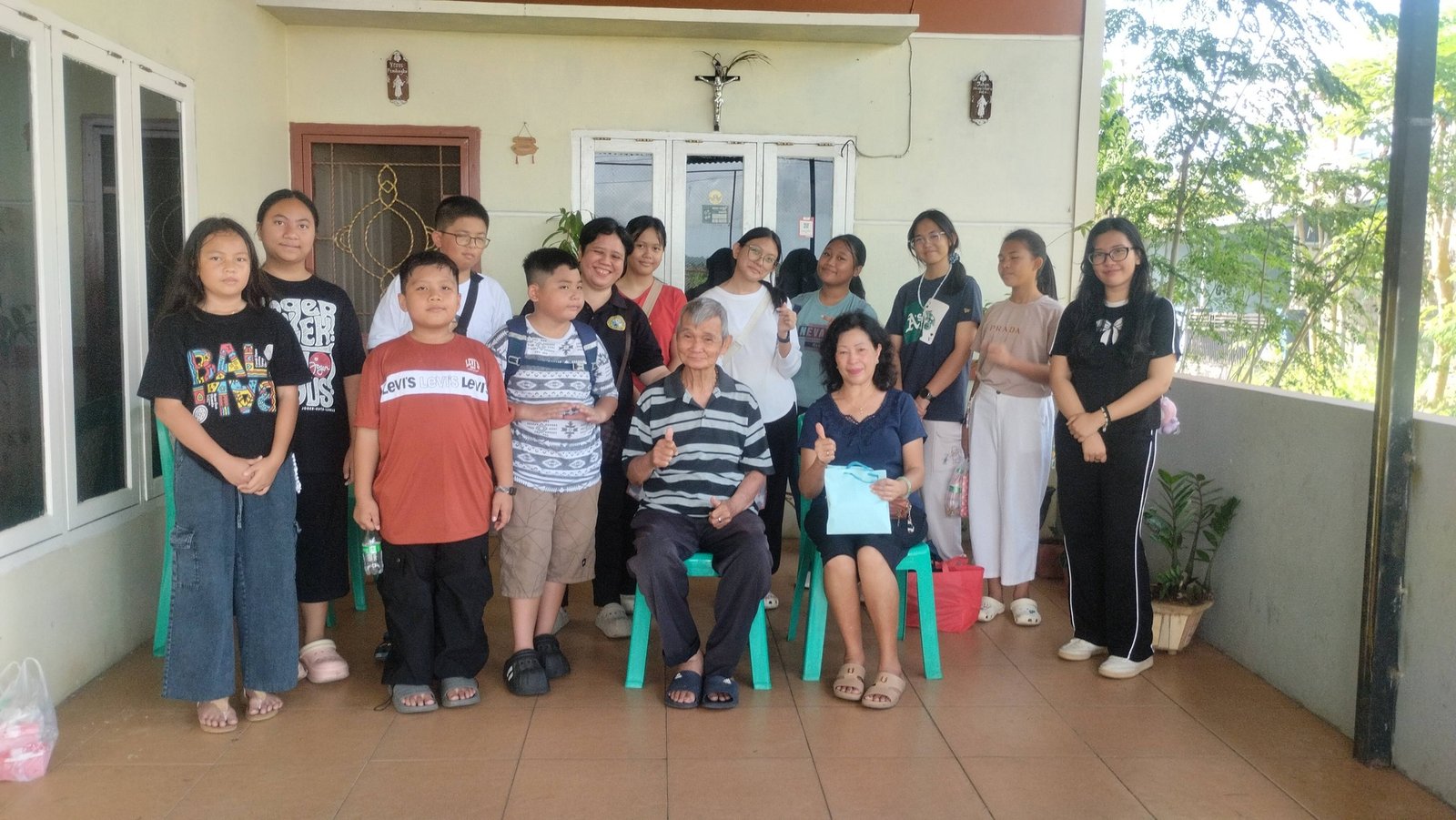 Sekami Wilayah Sta Elisabeth – MRR GPI Kunjungi dan Doakan Oma dan Opa